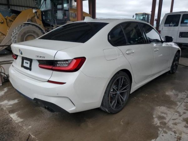 2020 BMW 330XI - obrazek 4