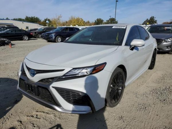 2022 TOYOTA CAMRY XSE HYBRID - obrazek 3