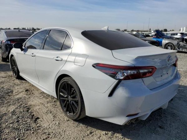 2022 TOYOTA CAMRY XSE HYBRID - obrazek 4